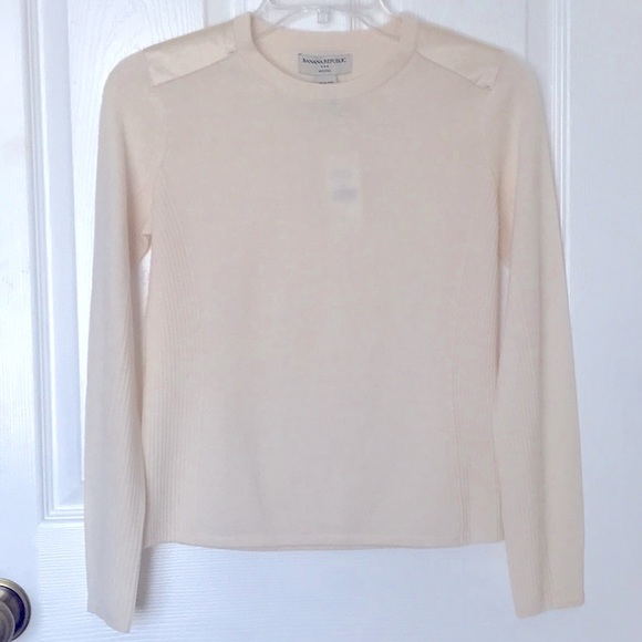 Banana Republic Sweater Merino Wool - Picture 1 of 8